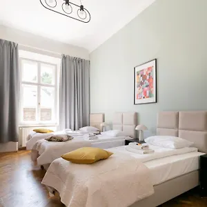 Apartment Studencka Street, Next To Planty Park, Krakow